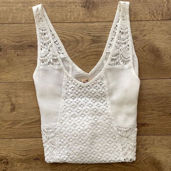 HOLLISTER • size xtra small white lace tank • - Picture 7 of 7
